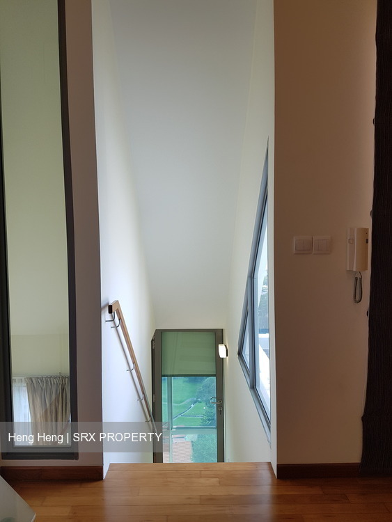 Newton Edge (D9), Apartment #211753281